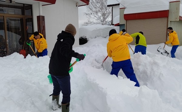 除雪ボランティアを行いました